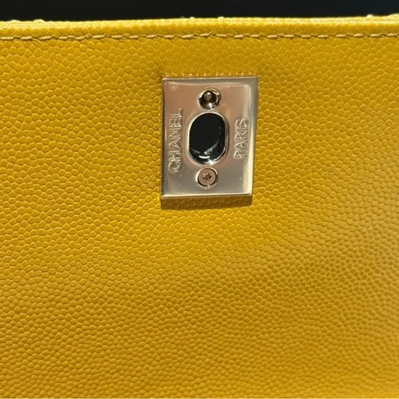 Chanel yellow Quilted Crossbody Bag - Picture 7 of 8